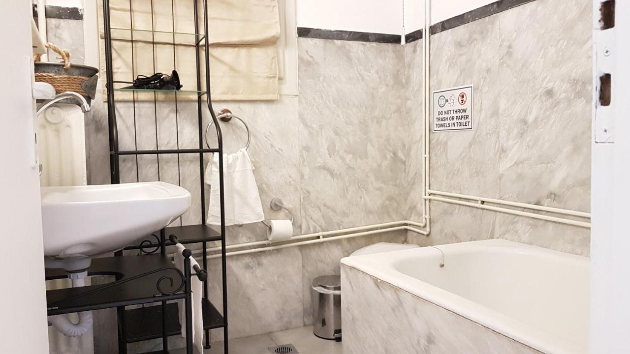 Olive Apartment- Athens Center, 4 Bd, 1.5 Bath Zewnętrze zdjęcie