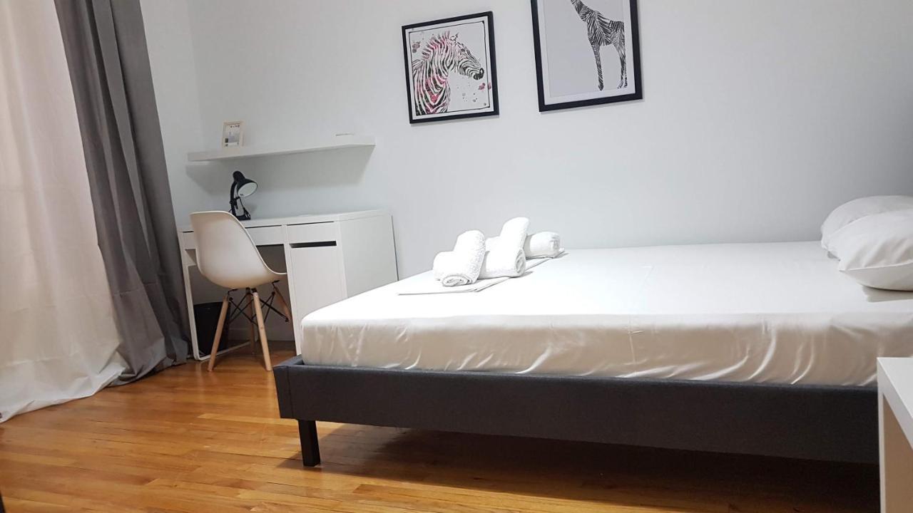 Olive Apartment- Athens Center, 4 Bd, 1.5 Bath Zewnętrze zdjęcie